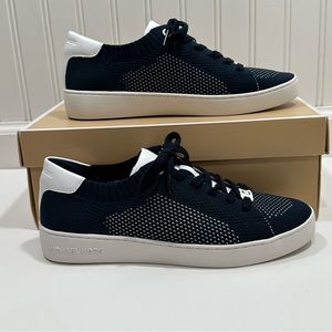 Michael Kors Skyler Lace Up Fabric Sneaker in Admiral Blue and White, Size 9